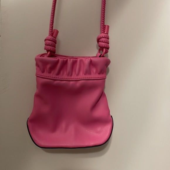 Zara Crossbody - Picture 5 of 9